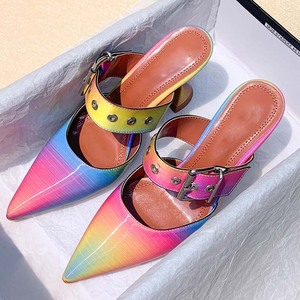 Sandalias de Tacón Alto con Hebilla Puntiaguda y Punta Cerrada para Mujer, Estilo Moderno, Tacón Bajo, para Fiesta, Mules Sexys - Product Image 2