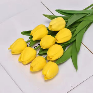 Tulipes en PU et fleurs artificielles pour une célébration de mariage amusante et une décoration intérieure tendance - Product Image 6