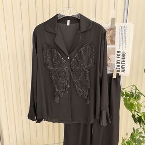 Горячая распродажа 2026: Комплект женской одежды из кружевного шелка «Бабочка» (пижама) – тонкая, свободная рубашка с длинным рукавом и длинные брюки, однотонный, большие размеры. - Product Image 2