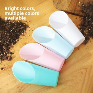 Pala Secchio Multicolore Creativa in Plastica Leggera, Attrezzo da Giardinaggio, Modello OEM Nove Mille Novecentonovantanove, per la Casa - Product Image 2