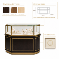 Conception d'aménagement intérieur de bijouterie de luxe, présentoirs haut de gamme pour bijoux et montres, mobilier sur mesure pour bijouterie
