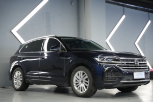 <span class=keywords><strong>Volkswagen</strong></span> <span class=keywords><strong>TOUAREG</strong></span> 2.0TSI Essence/Pétrole Elegance Importé 4 portes 5 places SUV intermédiaire 245PS AWD Torsen 8 vitesses Gauche <span class=keywords><strong>2022</strong></span> - Product Image 3