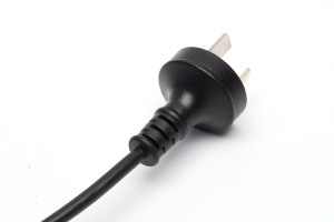 <span class=keywords><strong>Prise</strong></span> droite robuste de qualité supérieure à trois pôles, norme nationale, avec contacts en cuivre poli et bornes à vis sécurisées, fiable - Product Image 3