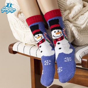 Kaos Kaki Merah Natal Musim Gugur Musim Dingin Terbaru, Kaos Kaki Tebal Berbulu Hangat Setengah Betis untuk Wanita - Product Image 2