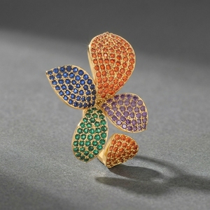 Anillo Floral Grande <span class=keywords><strong>de</strong></span> Cristal Colorido al por Mayor, Chapado en <span class=keywords><strong>Oro</strong></span> <span class=keywords><strong>de</strong></span> 18K, <span class=keywords><strong>con</strong></span> Circonitas Arcoíris y Micropavé, Joyería para Fiesta <span class=keywords><strong>de</strong></span> Cóctel - Product Image 1