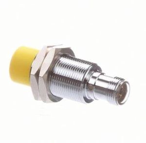 Sensor de proximidad industrial de metal Turck <span class=keywords><strong>NI10</strong></span> - <span class=keywords><strong>G18</strong></span> - <span class=keywords><strong>Y1X</strong></span> <span class=keywords><strong>NI10</strong></span> - M18 - <span class=keywords><strong>Y1X</strong></span> - H1141 con detección de objetivo metálico y salida de interruptor M18 - Product Image 4