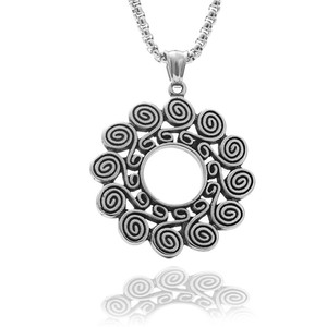 Collier géométrique rétro pour homme en acier inoxydable style européen et américain avec pendentif fleur creuse 190180 - Product Image 4