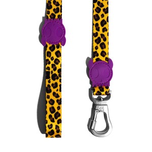 สายจูงสุนัขลายเสือดาวสีเหลืองพร้อมตัวล็อคสีม่วง - Product Image 1