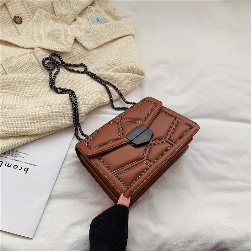 2022 New Arrivals Rivet Square Crossbody Bag Elegance Lady Chain Bags Sling Women Purses Handbags