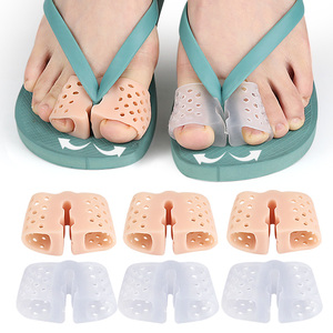 Sandales respirantes en matériau SEBS avec clip pour les orteils, pour <span class=keywords><strong>hallux</strong></span> <span class=keywords><strong>valgus</strong></span>, séparation des orteils superposés et correction des orteils arrière - Product Image 2