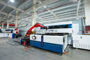 Presse plieuse CNC à haute performance de sécurité et à pliage flexible pour tôles - Product Image 4