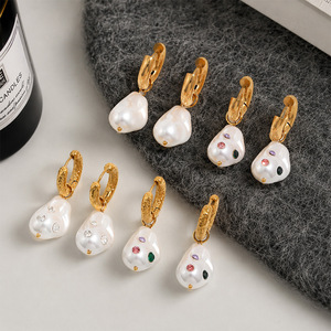 <strong>Wholesale</strong> 18K Gold Plated Stainless Steel Imitation Pearl Geometric Earrings Everyday Minimalist Waterproof Jewelry for Women - Product Image 5