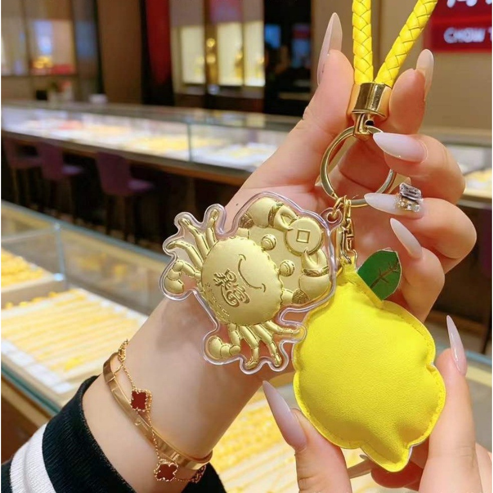 Crab pendant