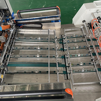 Máquina de serigrafía UV automática plana de nueva condición, precisión de 0,1mm para hojas grandes de papel PET con sistema de apilamiento de alimentación