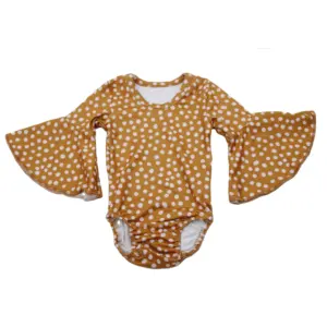新生女婴衣服0-3个月铃铛袖儿童连衫裤黄色圆点连衫裤婴儿