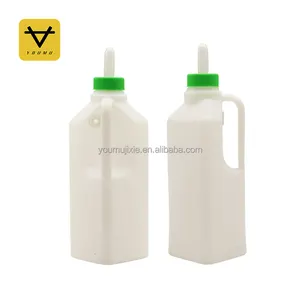 Hot Sale 850 ml White Plastic Milk Bottles for Goat Sheep Dog Cat Farm Equipment