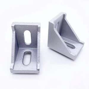 2020 3030 4040 4545 Series อลูมิเนียมขวารั้งมุมข้อต่อมุมขายึด Gusset สําหรับโปรไฟล์การอัดขึ้นรูปอลูมิเนียม - Product Image 2