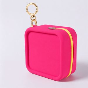 Sac carré compact en silicone, style influenceur transfrontalier, portefeuille portable avec porte-clés, sac de rangement pour câbles de données - Product Image 3