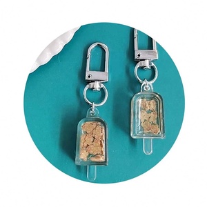 10 Breloques en métal plaqué argent en forme de pieds de bébé avec fermoir mousqueton pour porte-clés, boucles d'oreilles et fabrication de bijoux - Product Image 4