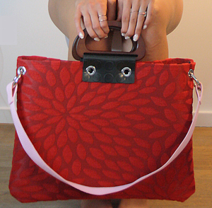 Borsa Tote da Donna in PVC e Cotone Eco-Friendly, Realizzata a Mano in Italia, Design Classico ed Elegante - Product Image 1
