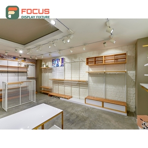 Système d'affichage commercial sur mesure pour l'intérieur des boutiques, matériaux mixtes, design intérieur commercial, franchise de magasin de vêtements - Product Image 6