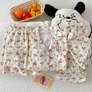 <span class=keywords><strong>Pigiama</strong></span> Tre Pezzi in Cotone Morbido per <span class=keywords><strong>Donna</strong></span> Stampe Cartoon Maniche Lunghe e Design Confortevole da Indossare a Casa - Product Image 4