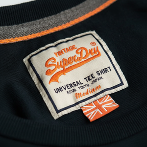 Vente en gros d'étiquette de logo de broderie à haute densité personnalisée Logo de marque Vêtement tissé Vêtements de mode durables - Product Image 1