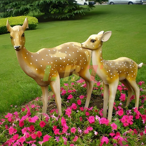 Esculturas de Ciervos Realistas de Fibra de Vidrio, Decoración de Jardín para Exteriores, Figura de Animal Personalizable - Product Image 1