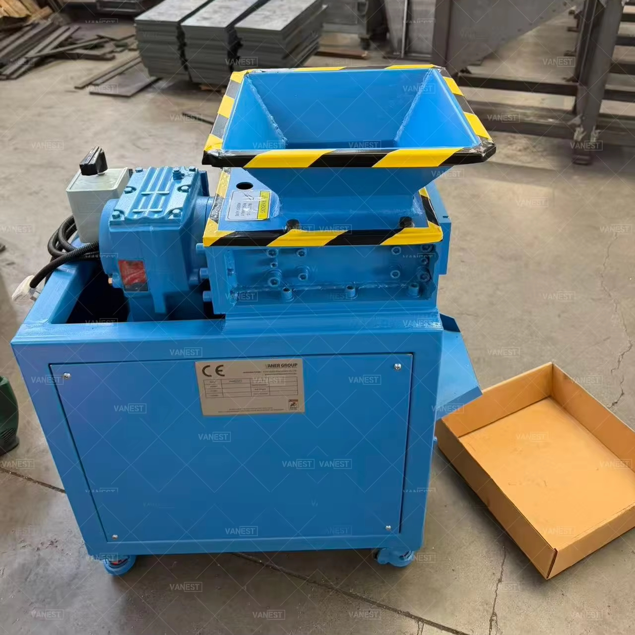 VANEST Heavy Duty Fabric Single Shaft Textile Waste Recycling With Low Noise Torque Industrial Crusher CE High Efficiency