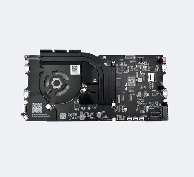 Chipboard DC-ROMA RISC-V Development Board 64-bit Quad-core CPU 1.5GHz Ubuntu Desktop 24.04 Fedora 41