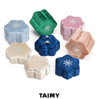 Boîte à bague en velours cristal de glace avec logo personnalisé, motif flocon de neige estampé à chaud argenté, pour demande en mariage, emballage de bijoux, vente en gros
