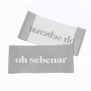 Etichette con etichetta in tessuto personalizzato di alta qualità Design del Logo del marchio etichette per <span class=keywords><strong>camicie</strong></span> da abbigliamento cucite ad alta densità taglia personalizzata all'ingrosso - Product Image 4