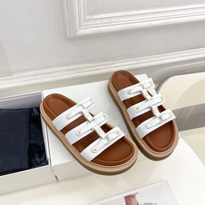 Sandales de luxe pour femmes en cuir souple avec semelle extérieure en caoutchouc antidérapante, chaussures décontractées pour la plage et la marche, mules d'été pour l'extérieur - Product Image 6