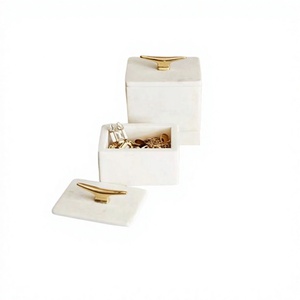 Caja para Pendientes y Collares de Mármol con Diseño de Moda, Tamaño Personalizado, Forma Cuadrada, con Perilla Metálica de Diseño - Product Image 1