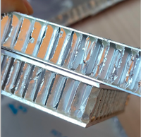 Panneaux en nid d'abeille en aluminium de qualité supérieure, légers, haute résistance et résistants au feu pour revêtements architecturaux