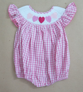 Robe en coton à carreaux roses brodée main avec cœur pour filles, robe d'été à manches volantées en dentelle blanche, tenue de boutique pour bébés, tout-petits et enfants - Product Image 4