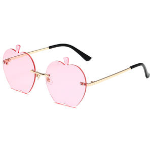 Lunettes <span class=keywords><strong>de</strong></span> soleil tendance sans monture pour femme, style vintage fantaisie, protection UV400 polarisée, pour fêtes et raves, logo personnalisé, vente en gros - Product Image 1