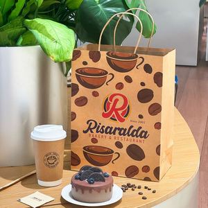 Bolsas de Papel Kraft Marrón Biodegradables y Reciclables con Impresión de Logotipo Personalizado para Comida Rápida, Comida para Llevar y Empaquetado de Cafeterías - Product Image 4