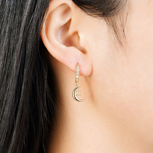 Orecchini Asimmetrici Trendy a Forma di Stella e Luna per Donne, Gioielli Chic per Uso Quotidiano - Product Image 6