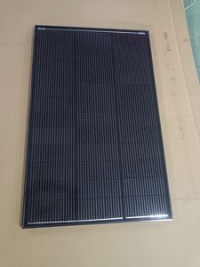 Bán cứng nhắc panel năng lượng mặt trời 18V 150 Wát <span class=keywords><strong>Mono</strong></span> hoặc Poly panel năng lượng mặt trời 150 Wát sử dụng 150 Wát panel năng lượng mặt trời đầy đủ màu đen - Product Image 2