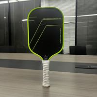 Raquette de pickleball en carbone T700 de haute qualité pour l'entraînement, 5e génération, mousse remplie de PP de 5e génération, nid d'abeilles, finition brossée