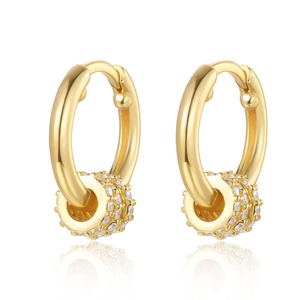 <span class=keywords><strong>Orecchini</strong></span> a Cerchio in Argento Sterling 925 con Zirconia Cubica Pendente Circolare <span class=keywords><strong>Orecchini</strong></span> a Cerchio Huggie 9mm <span class=keywords><strong>Orecchini</strong></span> <span class=keywords><strong>Pendenti</strong></span> per Donna <span class=keywords><strong>Uomo</strong></span> - Product Image 1