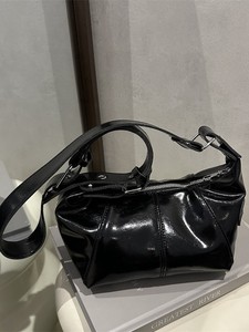 2026 Women's Genuine <b>Leather</b> Hobo <b>Bag</b> <b>Soft</b> Minimalist Shoulder Strap Flap Closure Daily Use Beige - Product Image 4