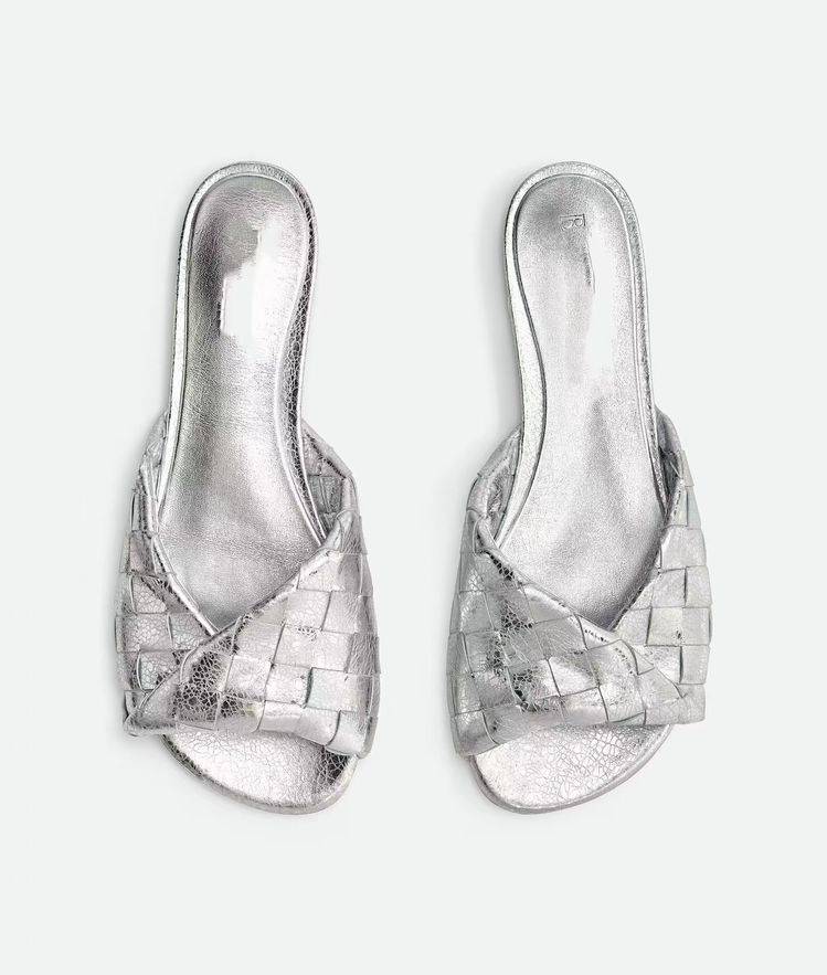 chaussures plates argentées