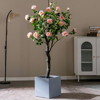 Arbre de fleurs artificielles roses blanches en pot en plastique, plante fleurie réaliste, roses complètes, centre de table décoratif pour la maison, mariage, Noël