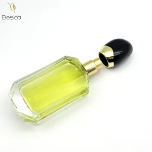 Sampel gratis pengiriman cepat berwarna 60ML semprotan datar warna botol parfum kosong dengan tutup bulat UV