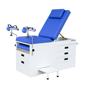 Table <span class=keywords><strong>d</strong></span>'<span class=keywords><strong>examen</strong></span> de gynécologie <span class=keywords><strong>d</strong></span>'hôpital MC-C02 chaise <span class=keywords><strong>d</strong></span>'<span class=keywords><strong>examen</strong></span> gynécologique <span class=keywords><strong>médical</strong></span> avec des étriers - Product Image 2