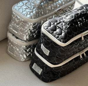 Sac de rangement en nylon imperméable pour femmes, avec fermeture éclair, pour maquillage, fer à friser et pinces à cheveux, avec logo imprimé, vente en gros - Product Image 1