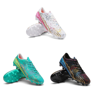 Chaussures de football professionnelles anti-choc pour jeunes et adultes, nouvelle collection, tailles 32-47, vente en gros - Product Image 1