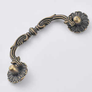 Tirador de Estilo Europeo para Muebles Antiguos, de Aleación de Zinc y Bronce, Forma de Barra, 85mm de Espaciado entre Agujeros, Duradero, para Cajones y Puertas de Armario - Product Image 3